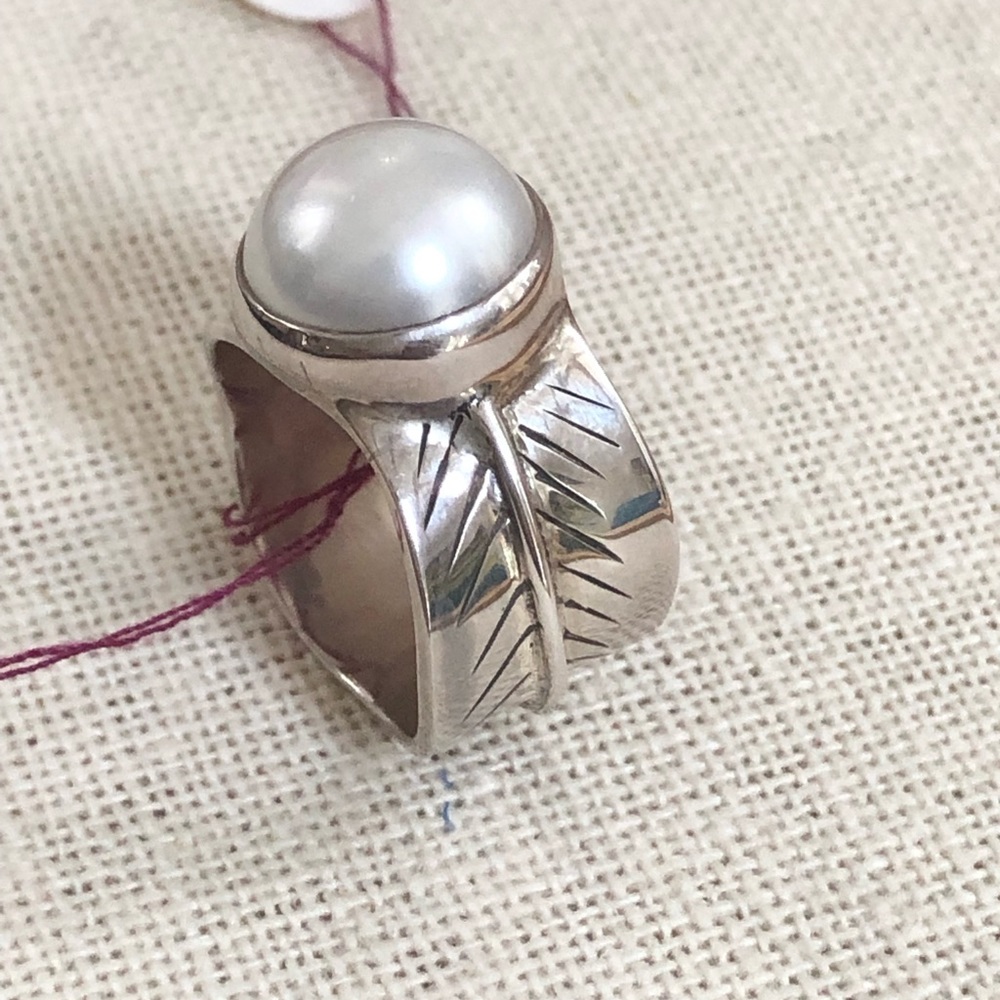 Sterling silver, Mabe pearl ring